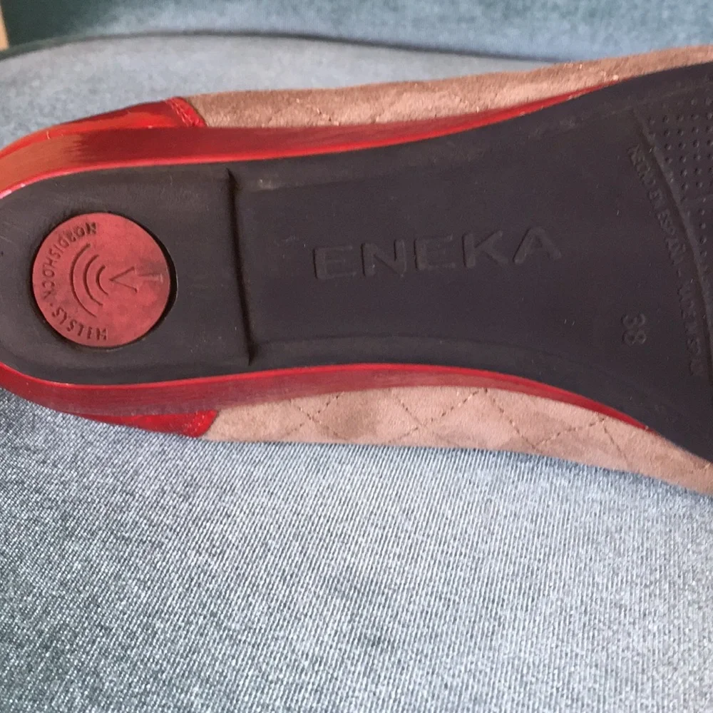 Eneka sabrina ballet style wedge flats‎ red and tan size 38